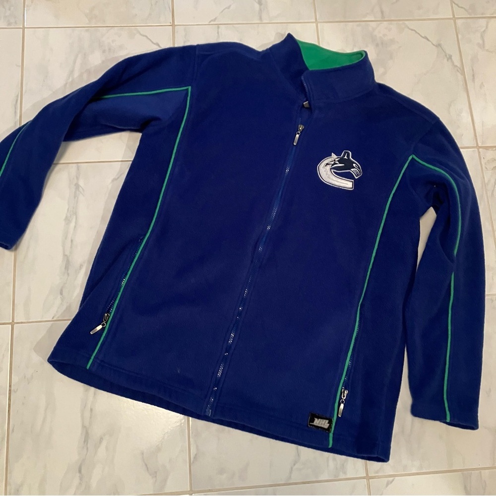 NHL Vancouver Canucks hockey Blue and Green Fleece zip up Jacket.  EUC!